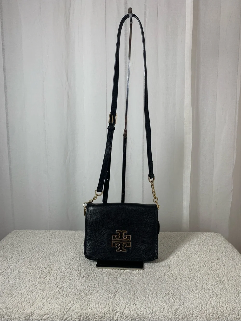 GUC Tory Burch Britten Collection Crossbody Bag
